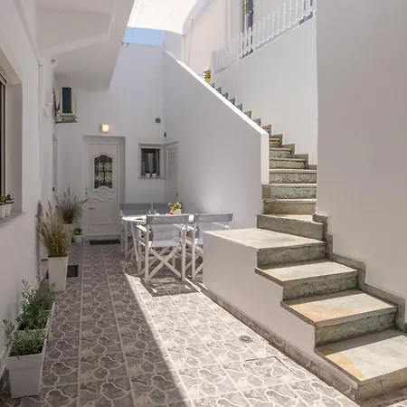 아파트 Melian Roots