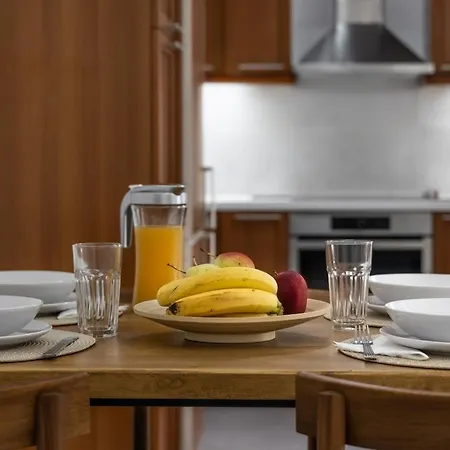 아파트 Melian Roots 아다마스