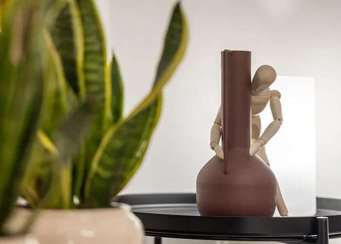 Melian Roots * Adamantas (Milos)