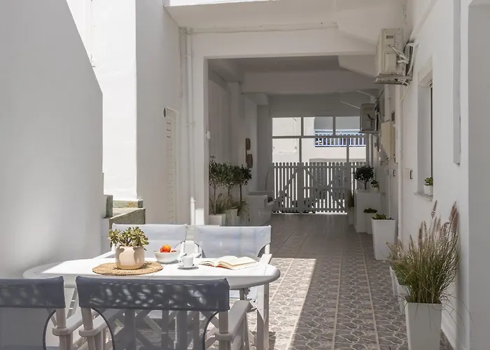 Melian Roots Adamantas (Milos)